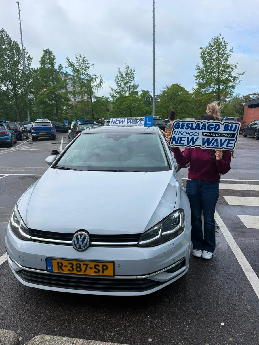 Geslaagd bij Rijschool New Wave